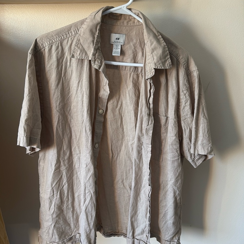 H&M button up teeshirt